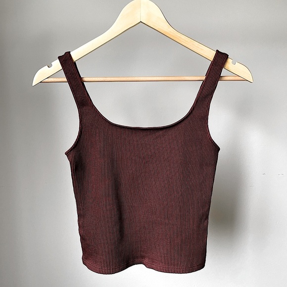 Dynamite Maroon Seamless Tank Top - Picture 2 of 4